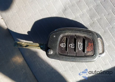 2020 Hyundai Tucson Se z USA, uszkodzony, nr VIN KM8J2CA42LU173352